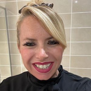 Meet your Posher, Shelly- marie